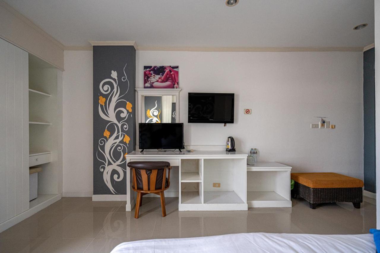 Santi White House Patong Hotel Exterior foto