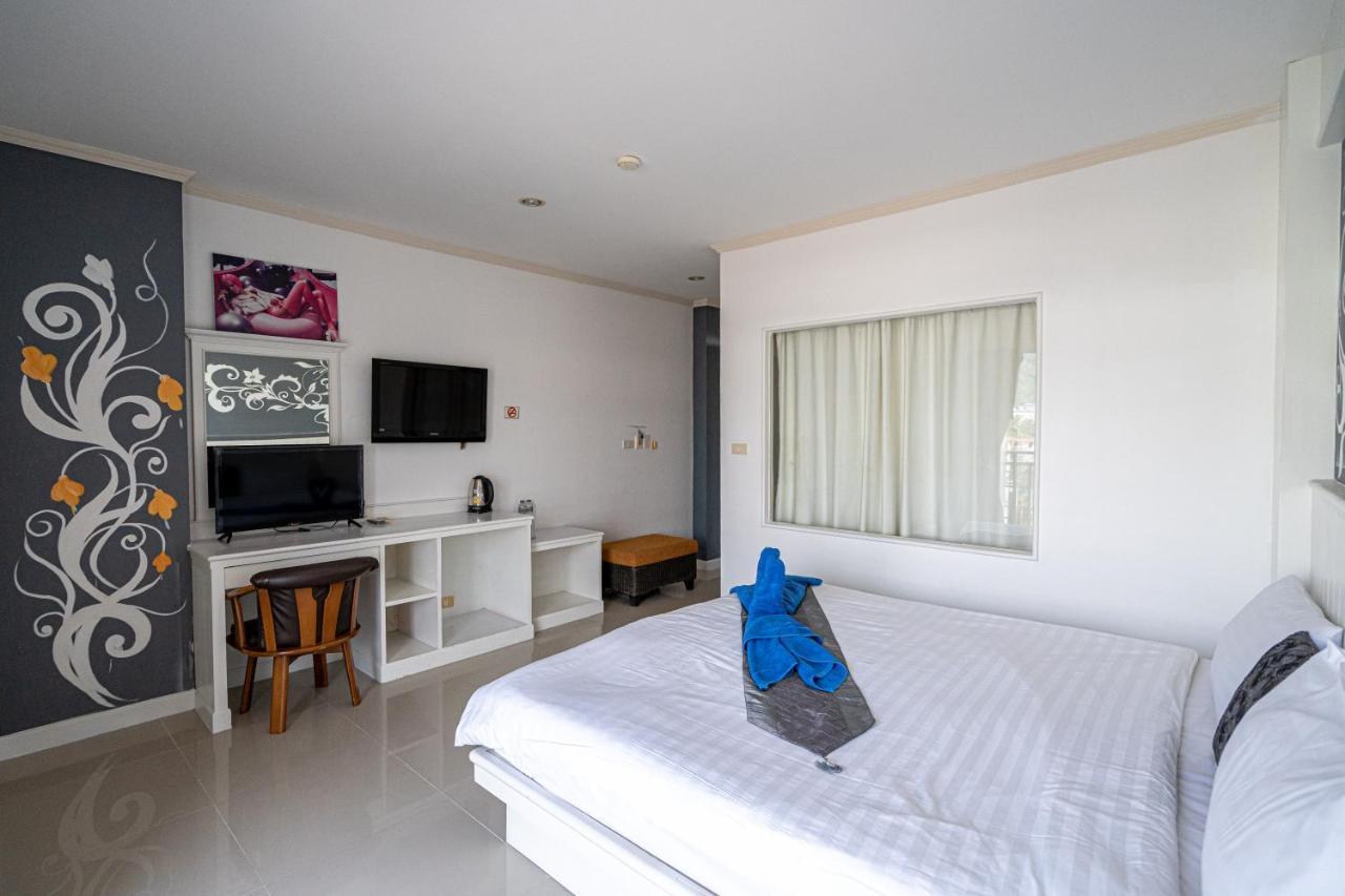 Santi White House Patong Hotel Exterior foto