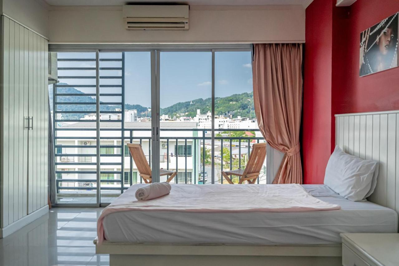 Santi White House Patong Hotel Exterior foto